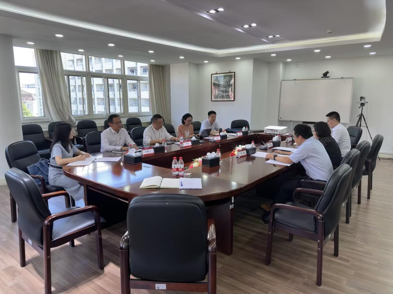 7mmtv
召开学习贯彻习近平新时代中国特色社会主义思想主题教育专题民主生活会 图片1.jpg