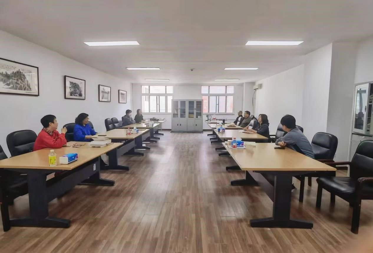 7mmtv
教职工党支部召开学习贯彻习近平新时代中国特色社会主义思想主题教育专题组织生活会 图片3.jpg