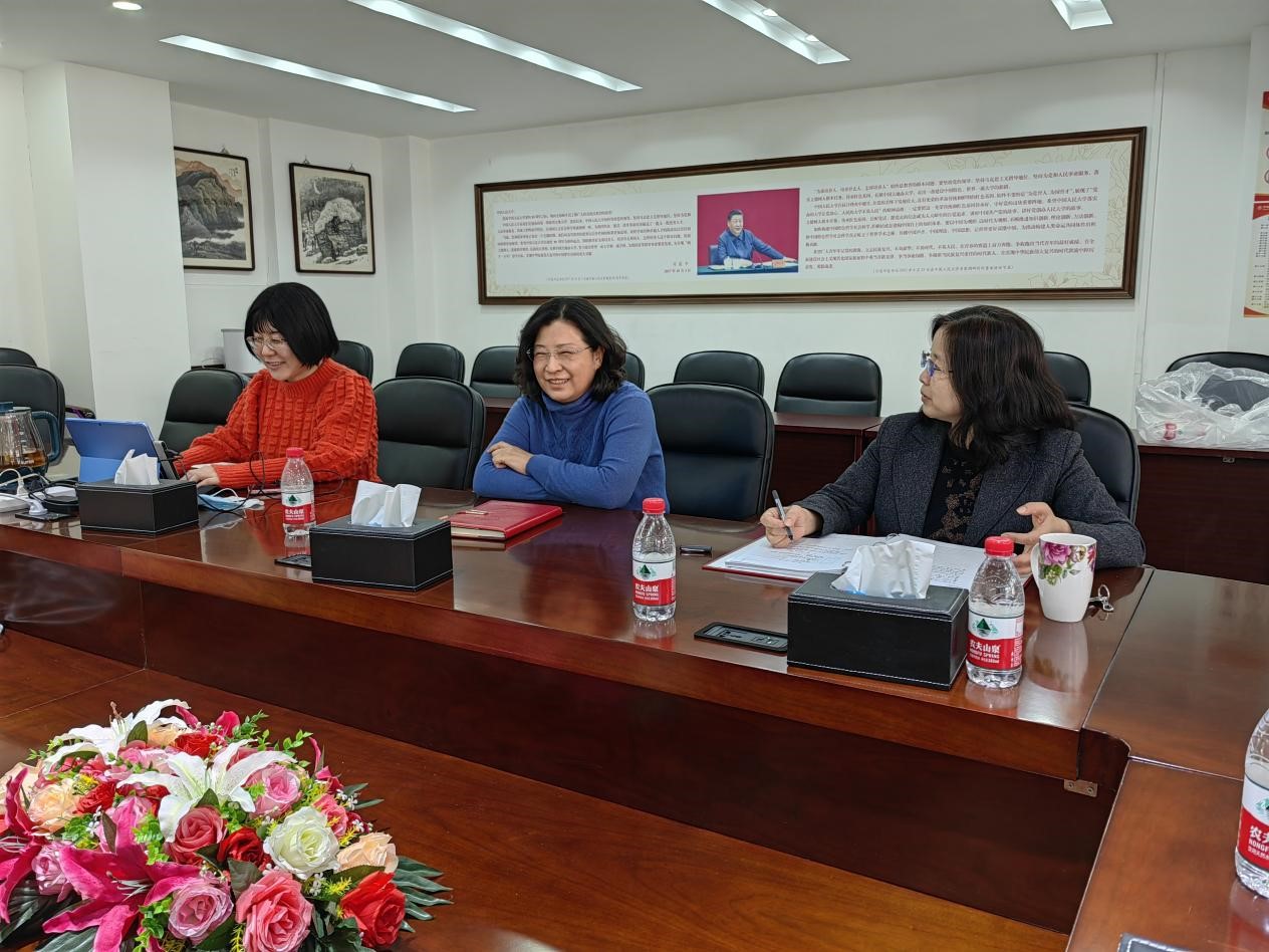 了解党徽党旗历史 重温红色光荣岁月 图片2.jpg